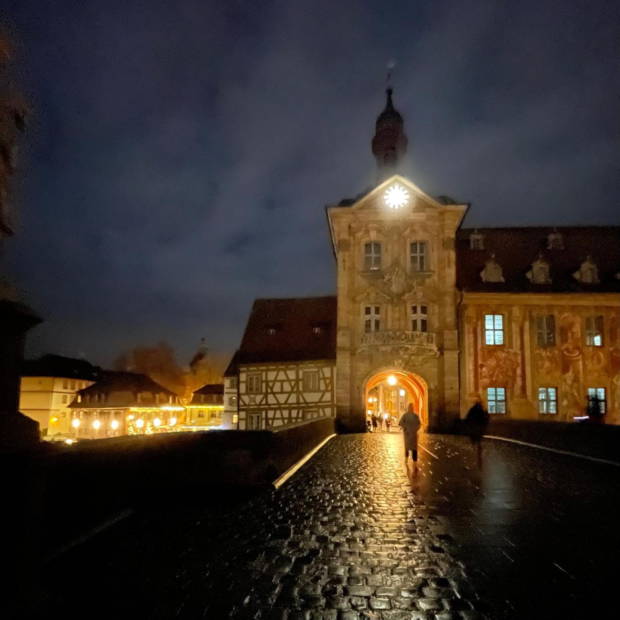 Lofty Luna, Dein Feinzeit Apartment Bamberg Bagian luar foto