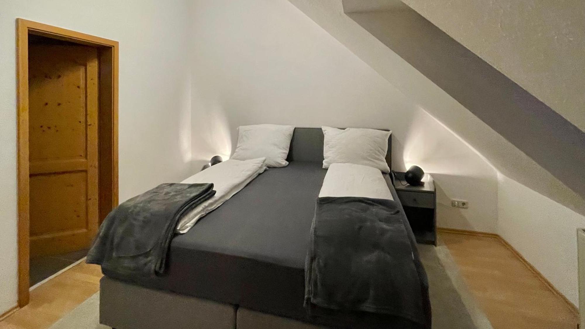 Lofty Luna, Dein Feinzeit Apartment Bamberg Bagian luar foto