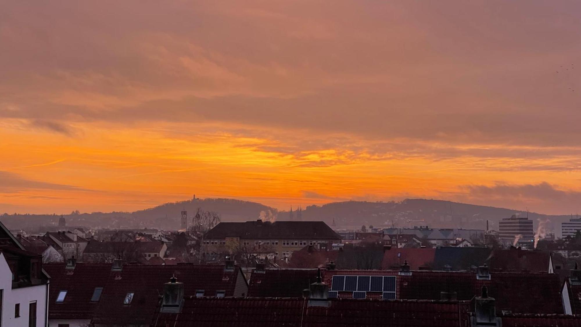 Lofty Luna, Dein Feinzeit Apartment Bamberg Bagian luar foto