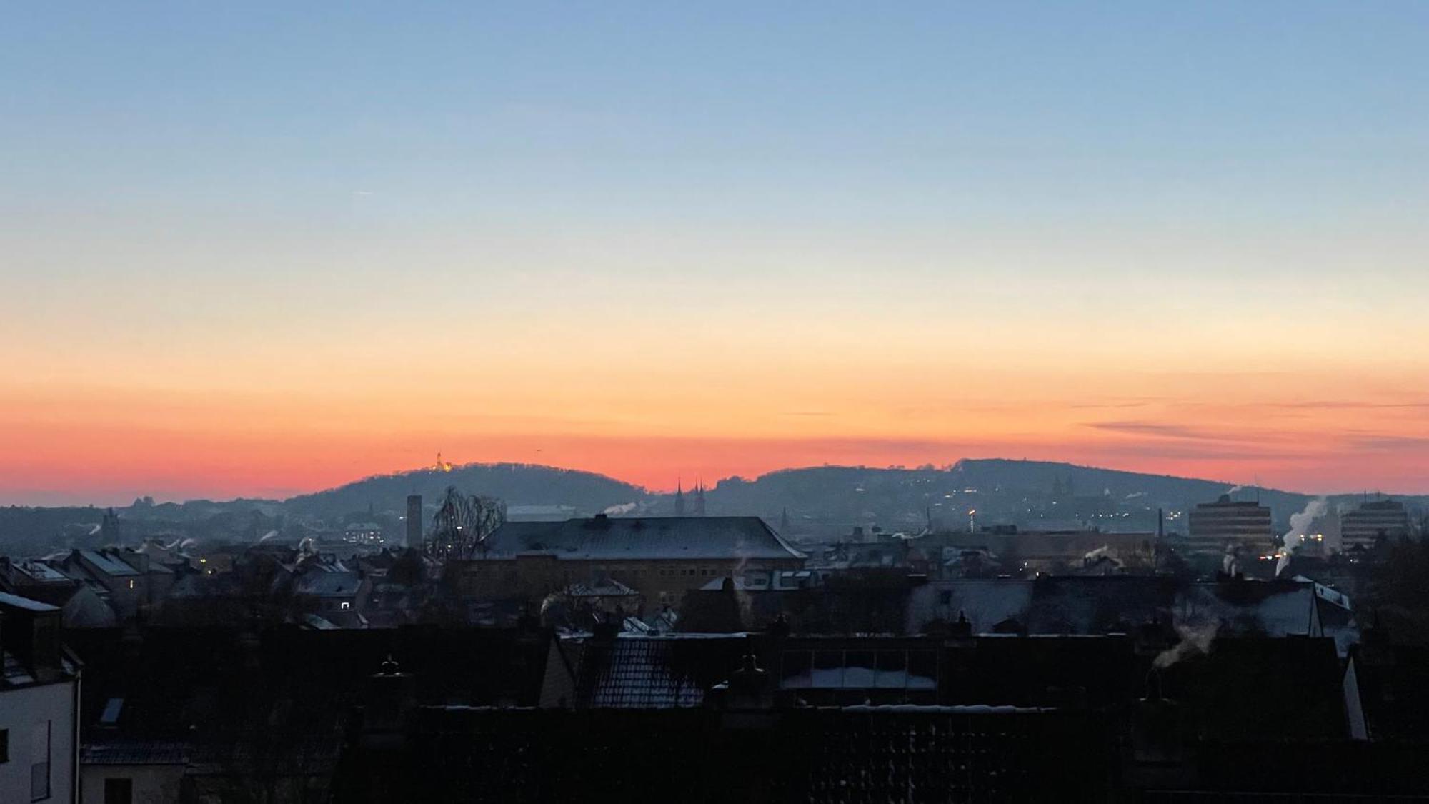 Lofty Luna, Dein Feinzeit Apartment Bamberg Bagian luar foto